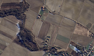 Priložnost – veliko gradbeno zemljišče z objekti