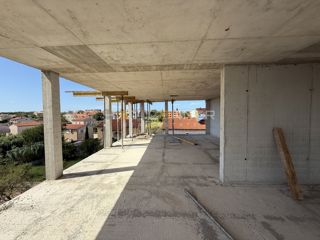 Pulj, elitna nova stavba, dvigalo, penthouse, panoramski razgled na mesto