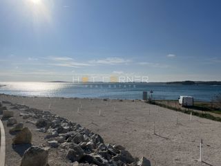 Medulin, 200 m od plaže, apartma z 2 spalnicama, opremljen