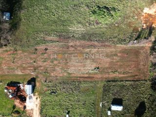 Kmetijsko zemljišče 719 m² – 2 km od morja, samo €30k v Ližnjanu!