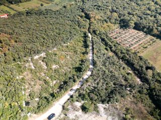 Privlačna zemljišča z gradbenim dovoljenjem!!