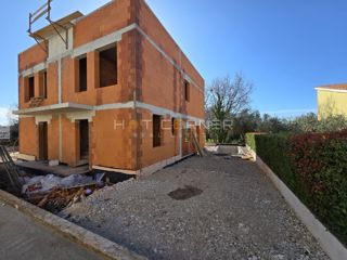 Hiša Peroj, Vodnjan, 111m2