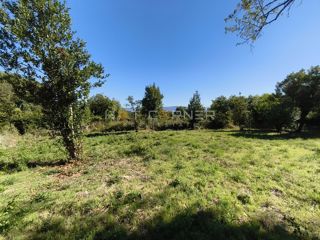 Gradbeno zemljišče Barban, 690m2