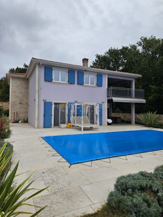 Moderna vila z bazenom in čudovitim razgledom blizu Rovinja