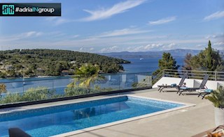 Vila Mediteran / otok Šolta / RAZGLED / 80m od plaže - PREBERITE OPIS