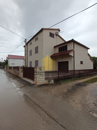 Hiša, prodaja, Sukošan, 174 m2, samostojna