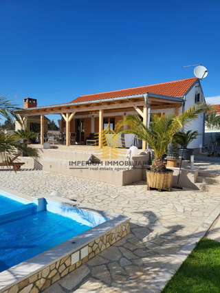 Hiša, prodaja, Donja Jagodnja, 180 m2, vila