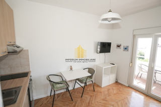 Stan, Prodaja, Okrug, Okrug Gornji, 34m2, 1,5-sobni (1S+DB)