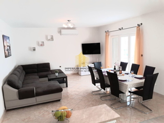 Hiša, prodaja, Podstrana, 150 m2, dvojna