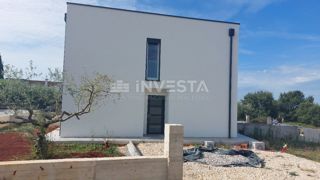 Dvojna hiša 96m2 v okolici Poreča