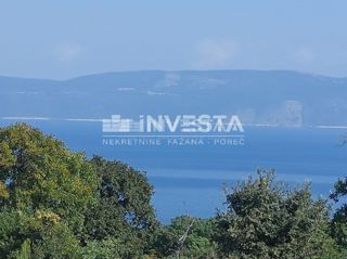 Okolica Labina, gradbeno zemljišče 4508 m2 s pogledom na morje