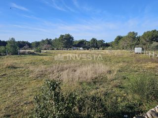 Fažana, kmetijska zemljišča 1 km od morja