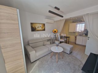 Rovinj, dvoetažno stanovanje, 2 opremljena studio apartmaja