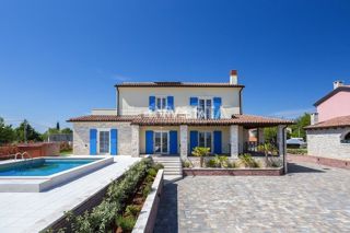 Okolica Barbana, Tradicionalna istrska vila 260 m2 z bazenom in savno