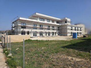 Premantura, novozgrajeni stanovi z vrtom, blizu centra in morja