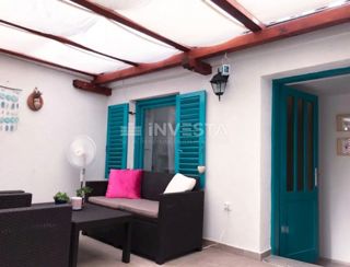 Pula, prenovljeno stanovanje v centru, 1. nadstropje, 45 m²