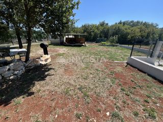 Pulj, Veli Vrh – Kmetijsko zemljišče 500 m²