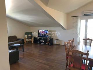 Poreč, prostorno stanovanje 91 m2 na odlični lokaciji