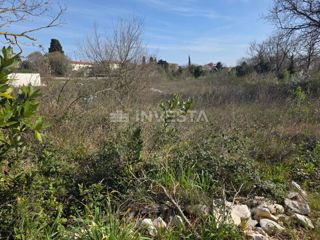 Smoljanci, stavbno zemljišče v središču naselja