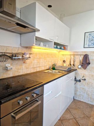Pula Ugodno – bližina centra, mirna lokacija, 3-sobno stanovanje