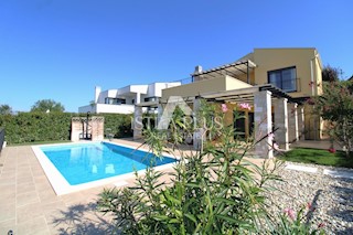 Čudovita hiša z bazenom, neverjeten panoramski pogled na morje in pokrajino!!