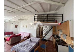 Istra, Novigrad - stanovanje s pogledom na morje 100 m od morja