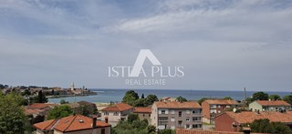 Apartma v Poreču s panoramskim pogledom na mesto in morje