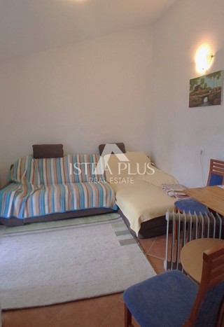 Prilika!! Červar-Porat - Apartma z 2 spalnicama 150 m od morja!!