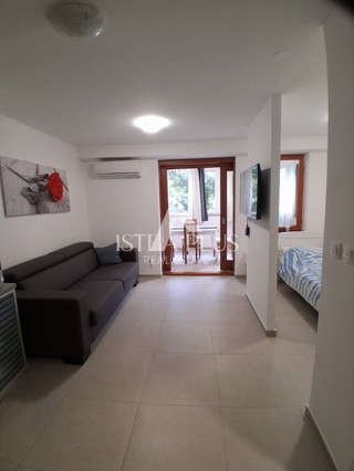 Istra,Červar Porat , Stan 1.kat 200 m od mora