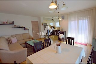 Stanovanje 1. nadstropje 66m2 + 53m2 mansarda - centralno ogrevanje