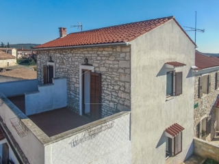 Rovinj, okolica, prodamo družinsko hišo
