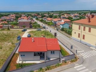 Vodnjan, okolica, hiša z dvema apartmajema