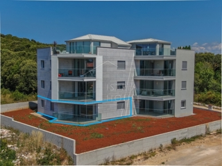 Rovinj, nov apartma 200m od morja s teraso in pogledom na staro mestno jedro
