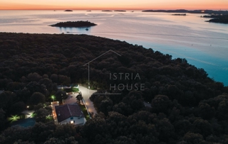 Rovinj, okolica, hiša na morju