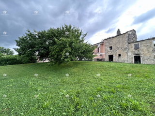 Istra, Grožnjan, Pižoni, prodaja istarske kamnite hiše 107 m2 za prenovo, 95.000 €, ugodno, investicija.