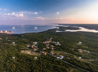 Istra, Sveti Lovreč, 11 gradbenih parcel 7800 m2, pogled na morje, vsa infrastruktura