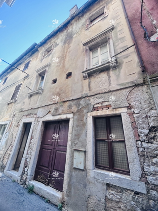 EKSKLUZIVNA PRODAJA – HIŠA V NIZU, VRSAR – CENTER, 120 m², INVESTICIJA ZA TURIZEM