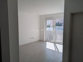 Prodaja se novo stanovanje v Pulju, 52 m²