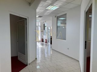 Poslovni prostor Škurinje, Rijeka, 325m2