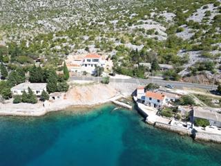 Hiša Lukovo Šugarje, Karlobag, 92m2