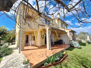 Hiša 200 metrov od morja, Malinska!