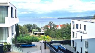 Apartma z bazenom na prestižni lokaciji!