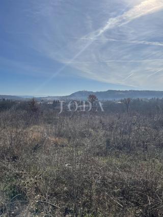 Zemljišče Labin, 1.390m2