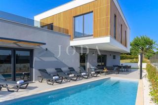 Hiša Svetvinčenat, 250m2