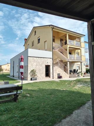 Hiša Labin, 360m2
