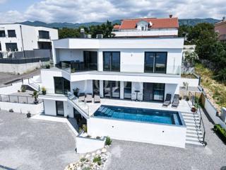 Hiša Crikvenica, 999m2