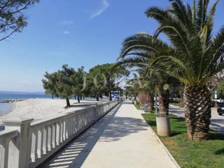 Hiša Crikvenica 1. vrsta do morja na promenadi