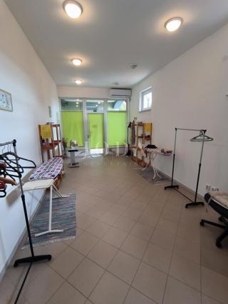 Poslovni prostori na odlični lokaciji v Novem Vinodolskem