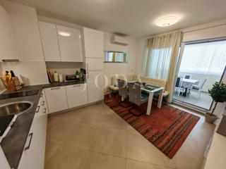 Apartma z vrtom in pogledom na morje