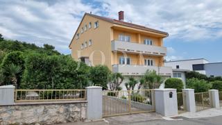Hiša Crikvenica, 400m2